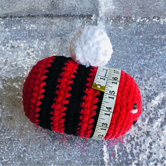 Handmade Plushie Bumblebee - Picture 12 of 15